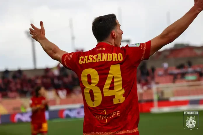 Tommaso Cassandro, terzino del Catanzaro, durante la partita contro la Reggiana - Foto US Catanzaro 1929