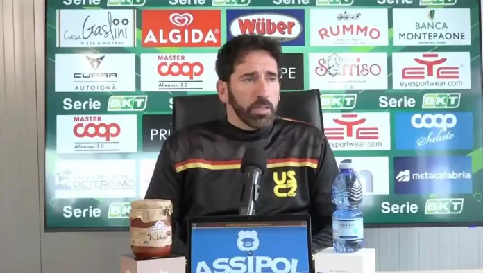 Fabio Caserta, tecnico del Catanzaro, in conferenza stampa, alla vigilia della sfida casalinga contro la Reggiana