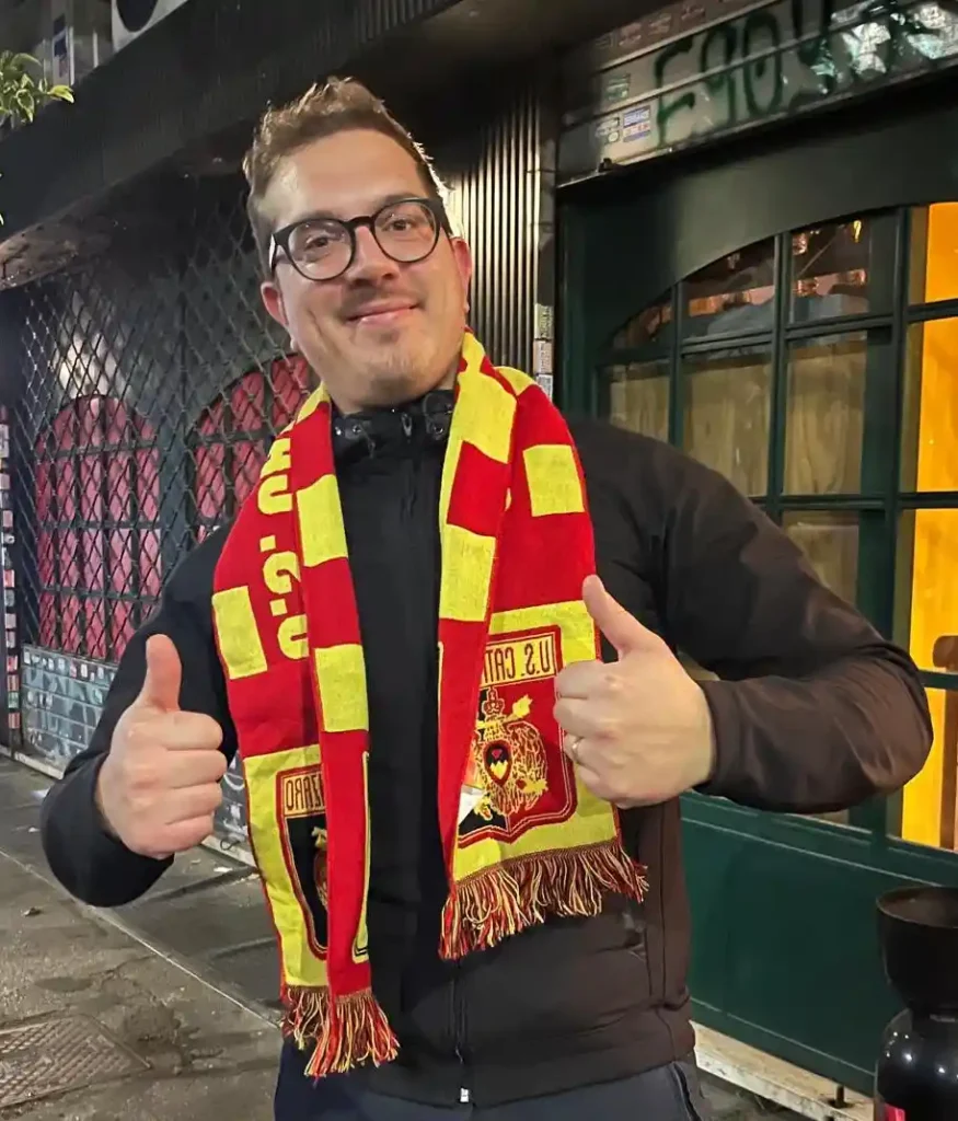 il neo tifoso del Catanzaro calcio Giuseppe Ingratta ingegnere molisano 14 nov. 2025